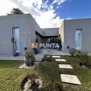 Venta Casa En Zona Chihuahua, Punta Ballena