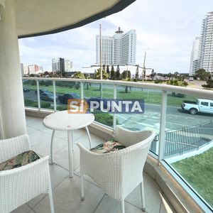 Apartamento En Alquiler 4 Dormitorios Casino Tower.
