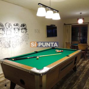 Casa En Alquiler Anual De 5 Dormitorios En Playa Mansa