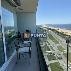 Vende Apartamento De 3 Dormitorios Con Vista Al Mar En Brava, Punta Del Este