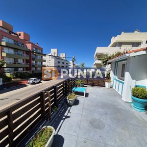Casa De Dos Dormitorios En Alquiler Anual En Punta Del Este