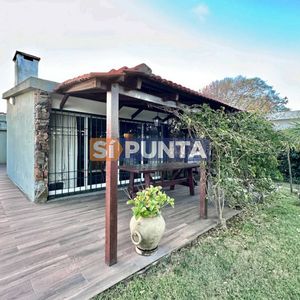 Casa De 3 Dormitorios En Venta Playa Mansa