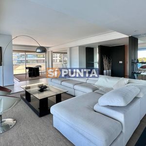 Apartamento De 6 Dormitorios En Venta Brava