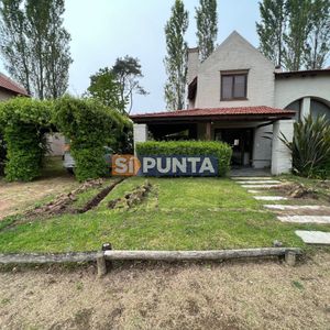 Casa En Venta En Parque Pinares