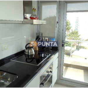 Apartamento En Alquiler Playa Brava