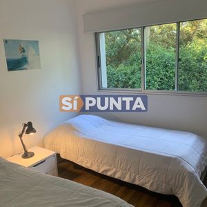 Casa De 3 Dormitorios Con Piscina En Alquiler