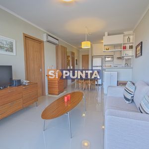 Apartamento De 1 Dormitorio En Venta - Playa Mansa