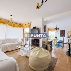 Alquiler Casa De 3 Dormitorios Y Dependencia Con Piscina En Manantiales