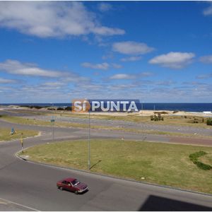Apartamento En Brava, 3 Dormitorios  Torre Imperiale
