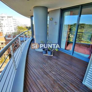 Apartamento En Torre De Categoria.