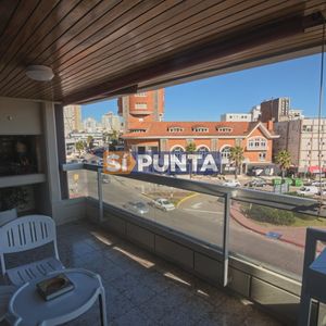 Apartamento En Alquiler Anual 3 Dormitorios Playa Mansa