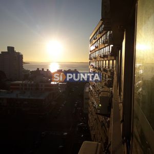 Edificio A Metros De Playa Brava