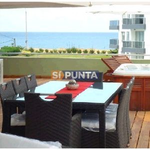 Apartamento En Playa Mansa