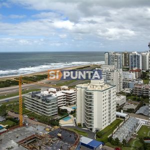 Departamento En Venta, Torre Nueva En Playa Brava. Wind Tower.