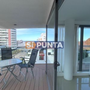 Apartamento En Venta, Dos Dormitorios Playa Brava