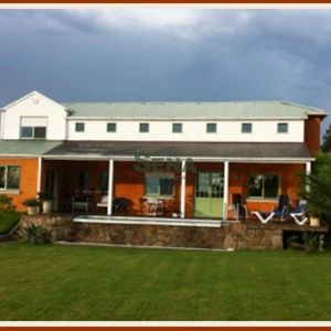 Alquiler De Casa El Cortijo, 3 Dormitorios, 2 Baños, Preciosos Lugar Para Descansar.