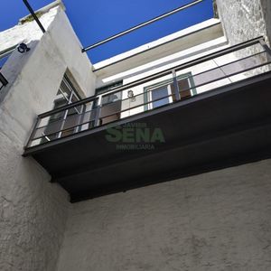 Venta De Casa En Montevideo, 9 Dormitorios, 4 Baños, Buen Negocio.