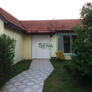 Venta Y Alquiler Casa En Pinares, 3 Dormitorios, Baño, Lindo Parque.
