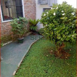 Venta De Casa En Pocitos, 3 Dormitorios, 2 Baños, Lindo Lugar.