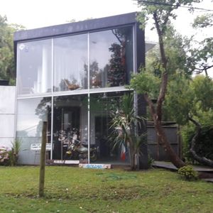 Venta Y Alquiler De Casa En Brio Buenos Aires, 4 Dormitorios, 4 Baños A Metros Del Mar.