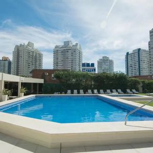 Alquiler De Apartamento En La Brava, 1 Dormitorios, 1 Baños, Piscina, Servicios.