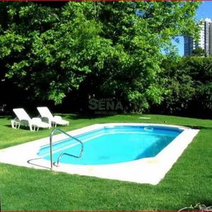 Venta De Casa En Cantegril, 3 Dormitorios, 2 Baños, Piscina, Buen Lugar.