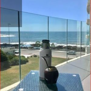 Venta De Apartamento En La Peninsula, 1 Dormitorio, 2 Baños, Piscina, Servicios.