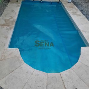 Alquiler De Casa En Punta Ballena, 3 Dormitorios, 3 Baños, Piscina, Buena Edificacion Y Entorno.