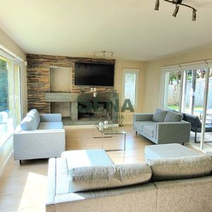 Venta Y Alquiler De Casa En Brio Marly, 4 Dormitorios, 3 Baños, Piscina, Lindo Parque.