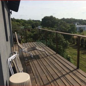 Venta De Casa En Las Grutas, 2 Dormitorios, 2 Baños, Linda Vista Y Buena Construccion.