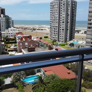 Alquiler De Apartamento En La Brava, 1 Dormitorio, Baño, Piscina, Balcon Linda Vista Y Moderno.