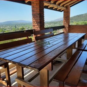 Venta De Casa En Pirapolis, 3 Dormitorios, 2 Baños, Linda Vista.