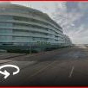 Venta De Apartamento En La Peninsula, 4 Dormitorios, 4 Baños, Piscina, Gran Vista Al Mar.