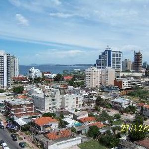 Venta Y Alquiler En La Brava, 1 Dormitorio, Baño, Pileta Y Servicios.