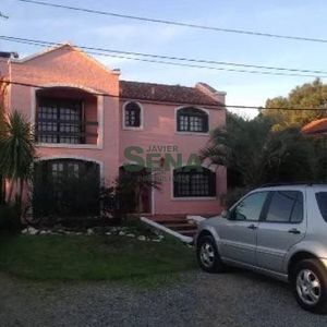 Venta De Casa En Portezuelo, 3 Dormitorios, 3 Baños, Buena Edifi- 630m2 Tierra.
