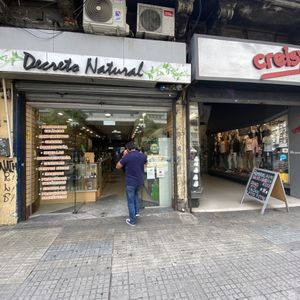 Venta Gran Local Comercial 18 De Julio Y Vazquez. Cordón