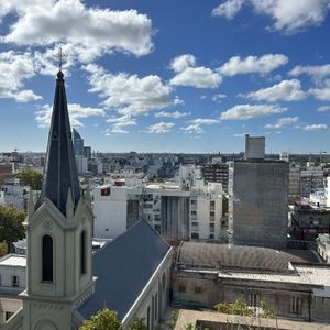 Venta 1 Dormitorio Con Muy Buena Luz. Mercedes Y Ejido Con Renta