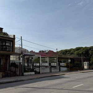 Local Comercial En Alquiler – Esquina Av. Italia Y Mariscala