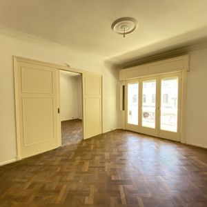 Venta Apartamento De 3 Dormitorios En Cordon Con Renta