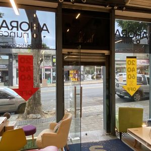 Venta Local Con Renta L General Flores Y Vilardebó