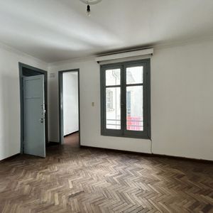 Venta Apartamento 2 Dormitorios  En El Centro
