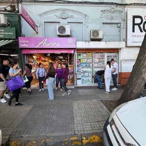 Venta Locales Con Renta Arenal Grande Y Amezaga