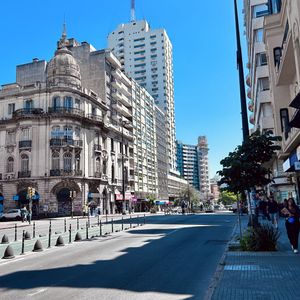 Venta Local Comercial 18 De Julio Cordón