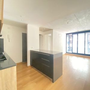 Venta  Apartamento 1 Dormitorio En Alma Brava Con Garage En Centro.