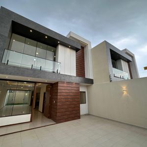 A Estrenar Casa En Venta Zona Norte