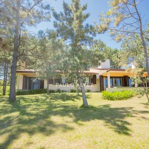 Cuto-propiedad En Venta, Un Lugar Ideal Para Vivir Todo El Año. Frente Al Mar