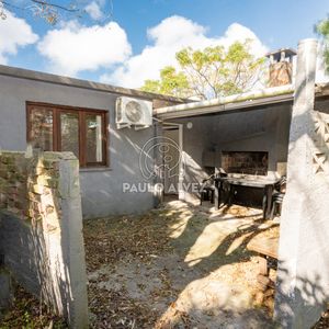 Covas 2. En Alquiler Anual- Un Dormitorios, Un Baño. Jardín Con Parrillero.