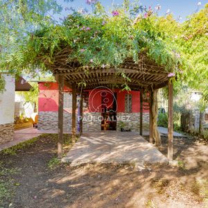 La Glorieta- Propiedad De Dos Dormitorios, Dos Baños. Parrillero-