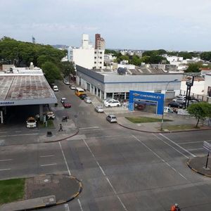 Alquiler Apartamento 2 Dormitorios Tres Cruces Br. Artigas Prox. Terminal Al Fte C/tza