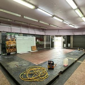 Alquiler Local Comercial Villa Española Mts. Varela Y Larravide Sin Gastos Comunes